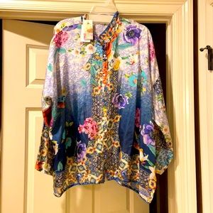 Beautiful… never worn Johnny was silk blouse!!